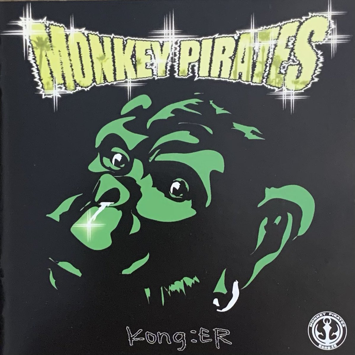 AKI_Bass73's tweet photo. 明日明後日数枚物販に置く予定なので宜しかったら是非!!!
<MONKEY PIRATES>
⚫︎Gorilla ¥1000(税込)
⚫︎Kong:ER ¥1000(税込)
⭐︎ステッカー付き
※売り上げは全て災害復興支援団体に寄付します。
※バンド物販で売れた場合は売り上げの半分をバンド、残り半分を寄付します。
#monkeypirates https://t.co/3DmZiLJl5Z