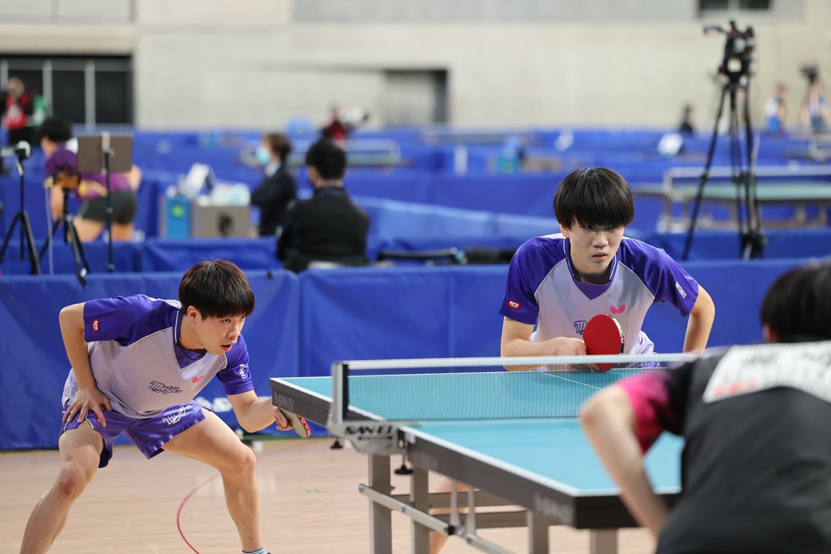 Rallys_pingpong's tweet photo. 全日本卓球選手権男子ダブルス準々決勝

三部航平（シチズン時計）/龍崎東寅（三井住友海上） 3-0 宮川昌大/山本歩（明治大）
11-7/11-6/11-9

三部/龍崎が大学生ペアに打ち勝ち、ベスト４進出！
勝利の瞬間はガッツポーズからの満面の笑み🏓 https://t.co/DVwrPXyAYO