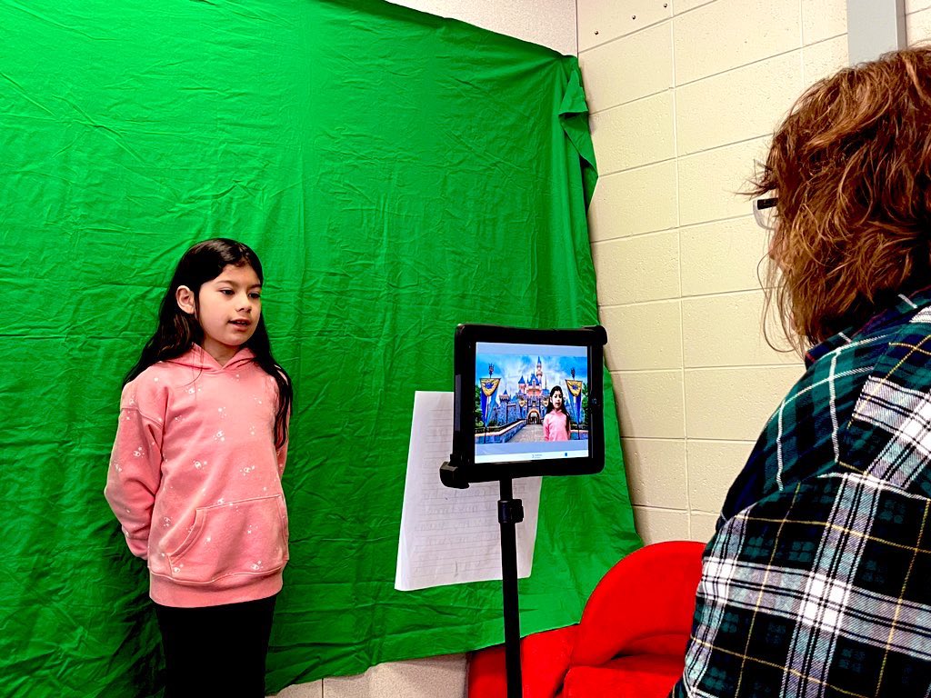 smalchow's tweet image. Best part of my week: Showing a 1st grade teacher how to use @DoInkTweets to record her Ss opinion speeches. Great engagement tool &amp;amp; way to bring learning to life! Best comment of the week: This is so easy. #Success #4Cs #LoveMyJob @PCSD_GBlibrary #RaiderStrong