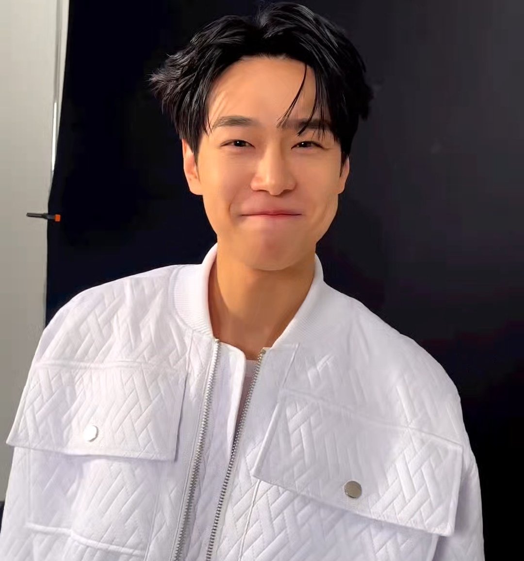 oselujaeten's tweet photo. the "aww kiyowo" in backsound 😭 https://t.co/LM4ddIYZjX
