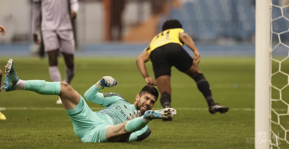 aloneboyninjaqw's tweet image. الف مبروووك لجمهور الذهب 💛💛انتهى التمرين الاتحادي💛💛عاده سنوية🖤🖤