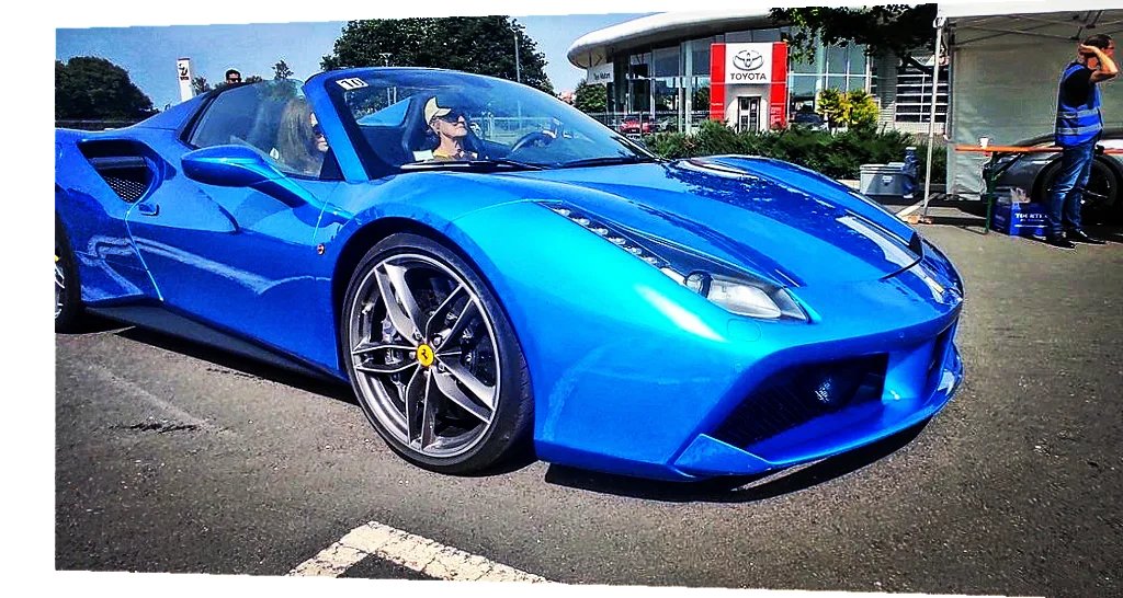 RGcars85's tweet photo. #FerrariFriday #Ferrari 488 Spider 💙🇮🇹 https://t.co/s53SloozGk