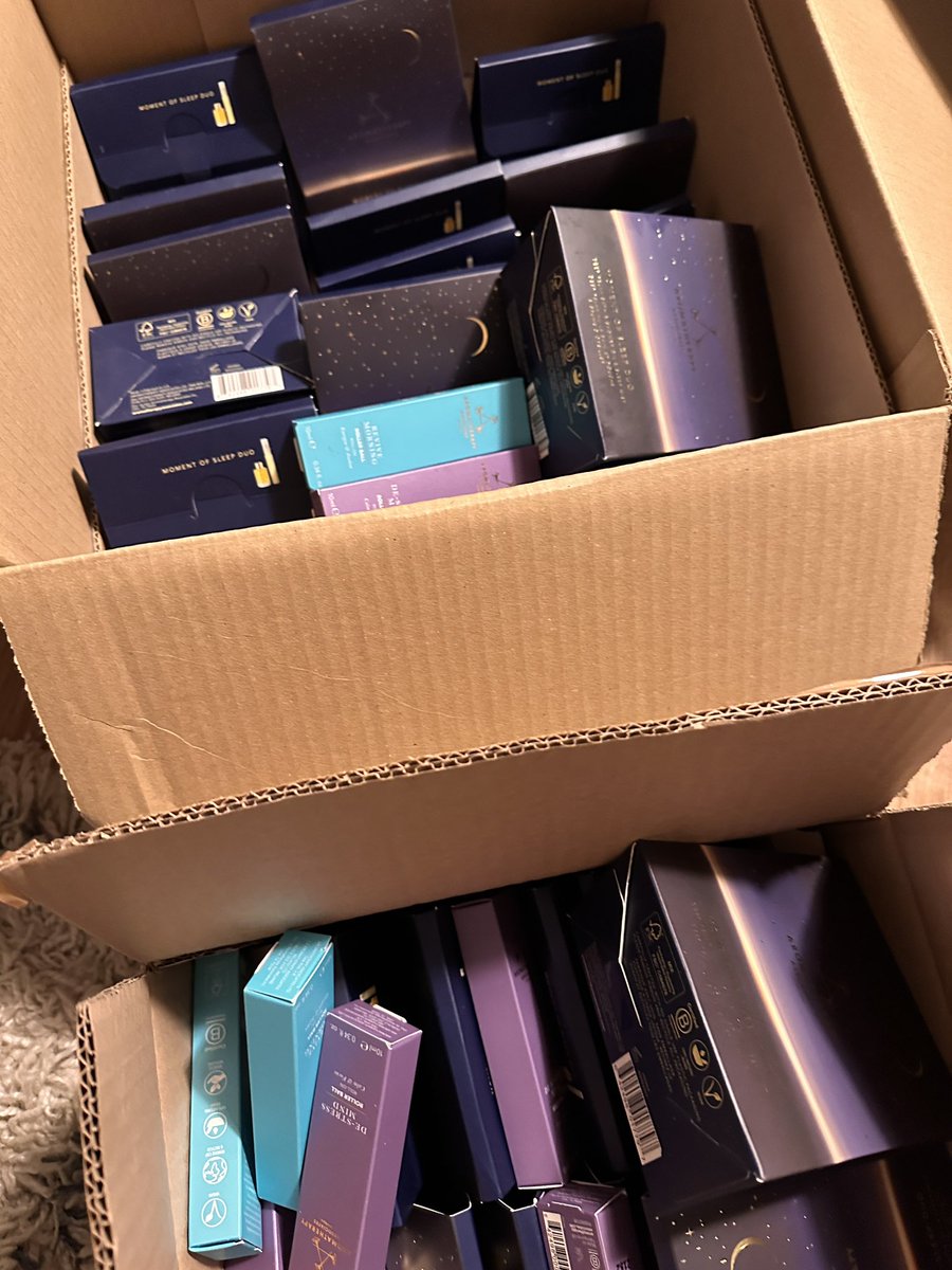 Childrens ED NUH (@teampaedsednuh) on Twitter photo We were very kindly gifted some self-care items from <a href="/aromaassoc/">Aromatherapy Associates</a> and it has honestly made the biggest difference to the team, very needed. Thank you!! 💙 #teampaedsed We were very kindly gifted some self-care items from <a href="/aromaassoc/">Aromatherapy Associates</a> and it has honestly made the biggest difference to the team, very needed. Thank you!! 💙 #teampaedsed