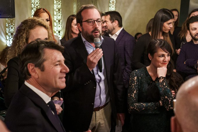 actualites_nrv's tweet photo. Soirée des vœux du barreau de #Nice06 avec les bâtonniers Cécile Schwal et @adrienverrier…
et Christelle D'intorni @dintorni, l'avocate des vallées.
#Rimplas #Nice #Nice06 https://t.co/0qukmaWnSC