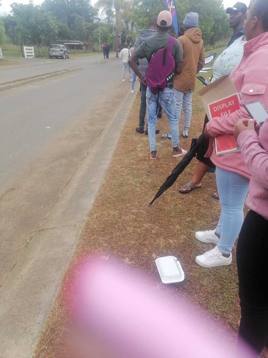 MsJonas_sa's tweet photo. Day to of the #EmpowaYouthWeekend ques already flowing

#inspiredconnectedtransformed #EmpowaYouthWeekend #Empoward2Work #Eyw #kzn #vryheid #abaqulusi #youth https://t.co/KiRcACWaHo