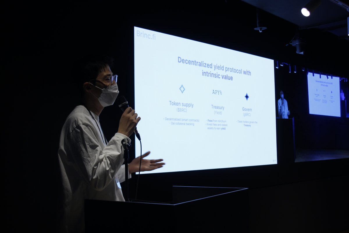 seoulweb3's tweet photo. SeoulWeb3 January 2023 - Luke Shim, Co-founder of https://t.co/XozFgzNFv0 talked about Defi 2.0: the next bull run.
 
https://t.co/eOd8ulvR58 https://t.co/HeI1m2zaiu