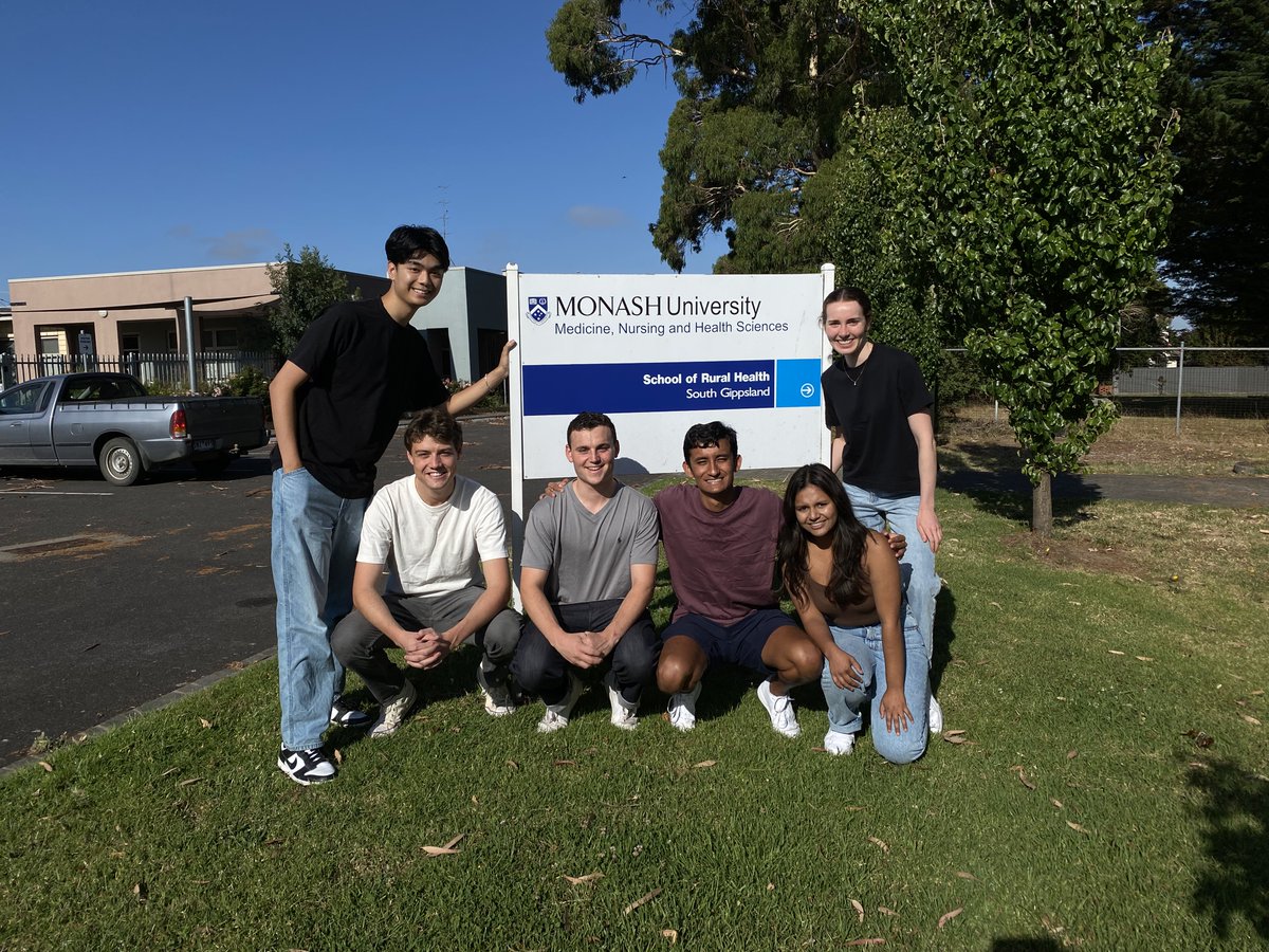 MonashRural's tweet photo. Congratulations to these #medicalstudents for completing their first week of rural placements across Monash Rural Health in #Gippsland, including #Bairnsdale, #Sale, #Leongatha, #Traralgon and #Wonthaggi π We love having you here! https://t.co/eje4DegXZI