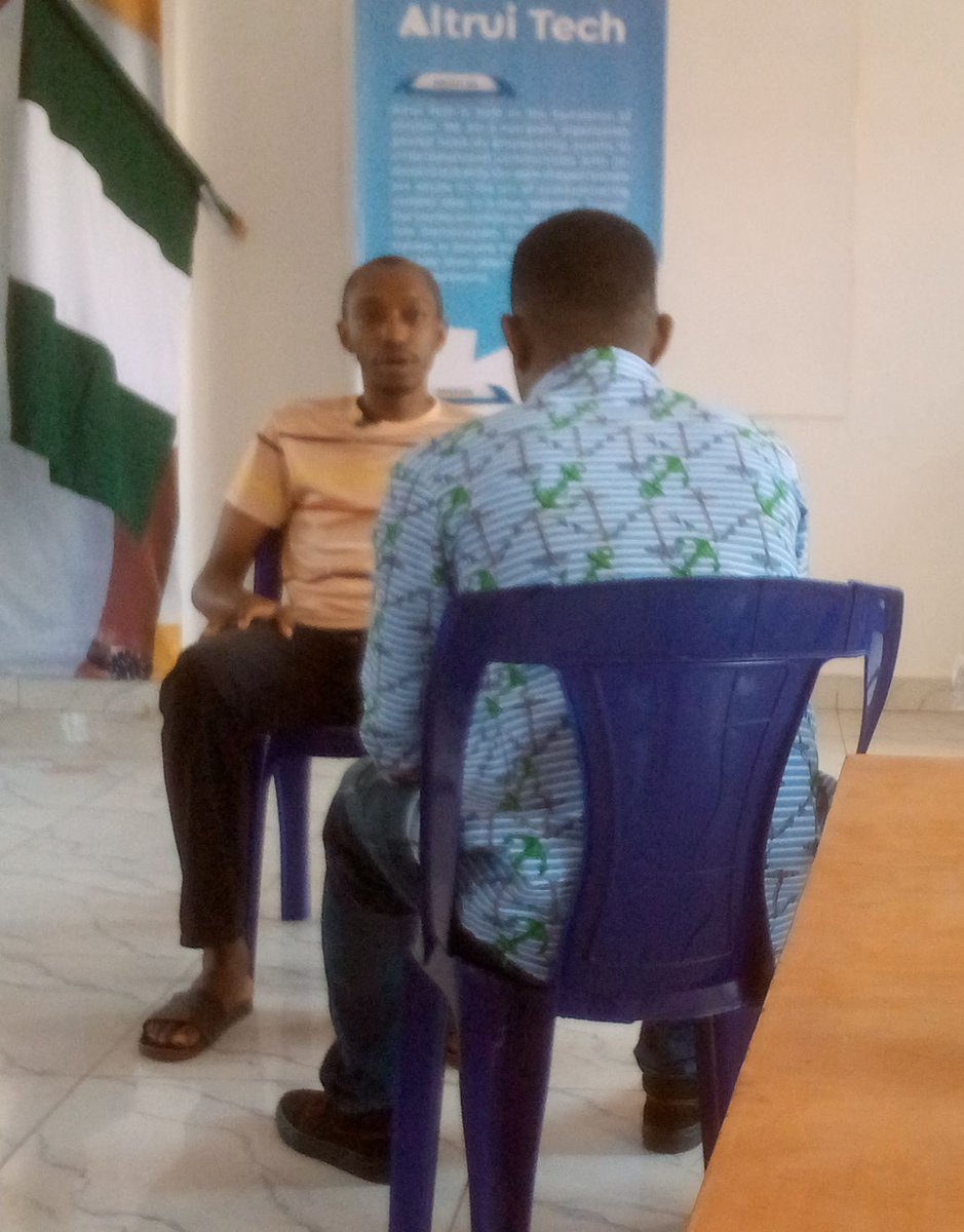 CalebUgwoke's tweet photo. 25th Jan, I started this journey with @Altruitechfdn 
It has been a great experience
Thanks @Ada_042 for organizing this and her partners @ChudeMedia @chude__ , @switchdevs_ , and @nonsonnamani 
I highly encourage and recommend this to youths of #NdiEnugu https://t.co/6rwunaPQsS