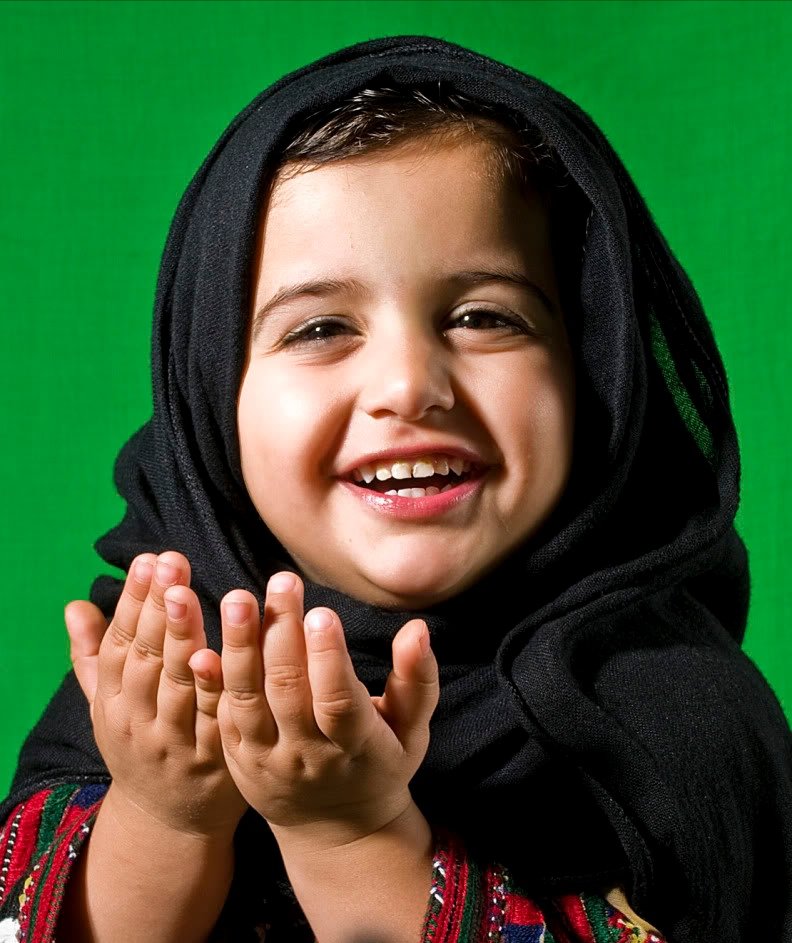 Faisal___1990's tweet photo. أسأل الله في يوم الجمعه ، من يد نبيّه يسقيكم ، وفي الجنه يؤويكم ، وبالرحمة يحتويك ، وبقضائه يرضيكم ، وبفضله يغنيكم ، ولطاعته يهديكم ، ومن عذابه ينجيكم ، ومن شر الحسّاد يكفيكم..اللهــم آميـن🤲🏻

#صباح_الخير
#جمعة_مباركة https://t.co/NNm8mI7ZML