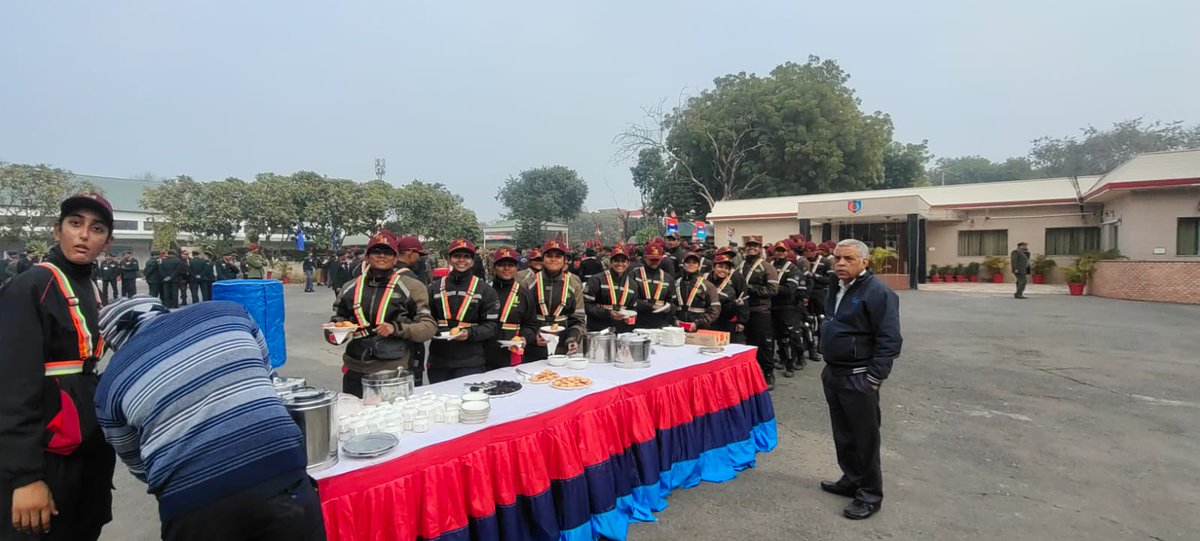 solanki_kunika's tweet photo. KhushKishmati Hi Nahi...Sazish Chahiye Upar Wale Ki..Tab Ada Hote Hai..Yeshe Chuninda Lamhe 😌💖💝🙏🎉🥳🎊❤️🇮🇳❤️ @HQ_DG_NCC #ZimesariWaliKhushiKeMoke #KarHarMedanFateh #DandiSeDelhi #SoltToSoftWare #jawayezdimotorcycles https://t.co/t9TRFi1Qcv