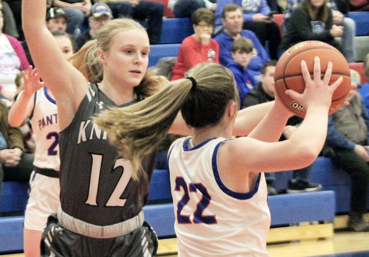 JournalHardin's tweet image. Elmwood-Murdock GBB def. Palmyra 60-23 tonight at Palmyra.
Elmwood-Murdock     4 10  6  3 - 23
Palmyra                         22 13 22 3 - 60