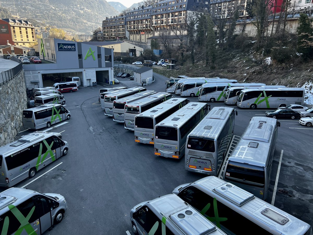 andorrabybus's tweet photo. 🚌🎒📚 Heu de programar una excursió per l’escola? ➡️ Contacta amb nosaltres 
✅ Disposem d’una amplia flota de vehicles
.
👉 Informa't a https://t.co/HF2HbGQ36s
.
#andbus #andorratravellers #busforall #buspertothom #visitandorra #andorraworld #AndbusClass💚💙 https://t.co/sCZ6SGoc6H