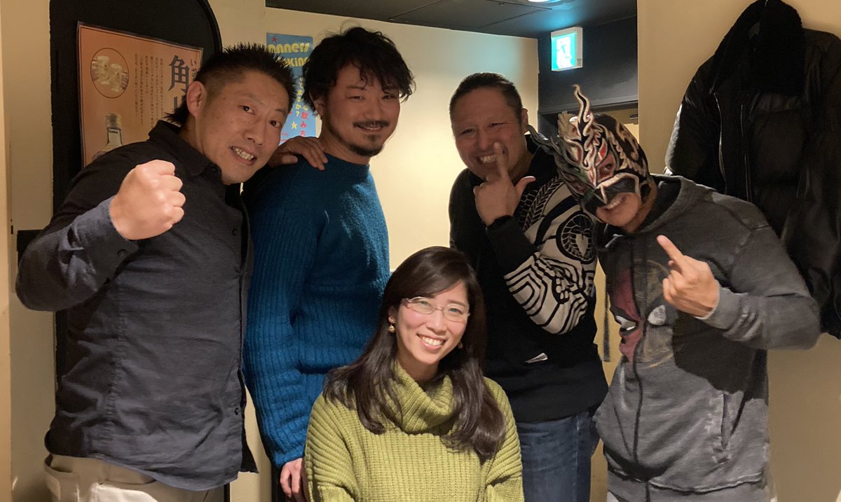 ryosaito0815's tweet image. #FutureCode 様とミーティング。
#DRAGONGATE 各会場で来場の皆様にも募金のご協力を頂いております。
国際支援に繋がる #ハンドクリーム
全国各会場でも皆様のお手元に届くよう展開していきたいですね✋
#hadanishea #国際協力 #シアバター