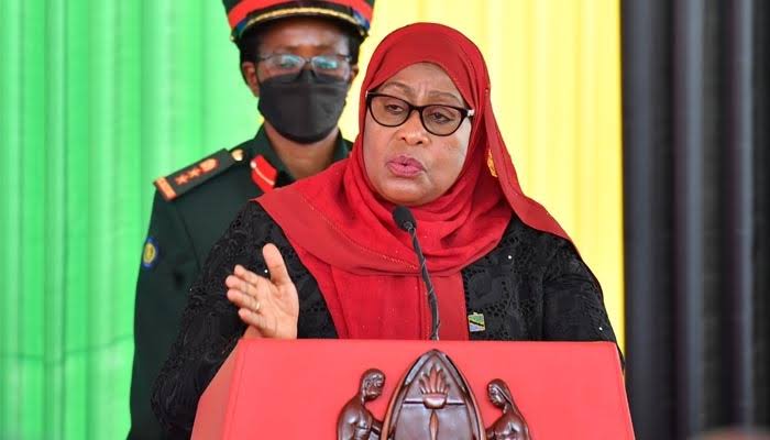 _MirrorTV's tweet photo. Leo Januari 27, Rais wa Tanzania @SuluhuSamia ametimiza miaka 63 tangu azaliwe, sisi Mirror TV tunamtakia heri ya kuzaliwa. https://t.co/zjwLIDZCku