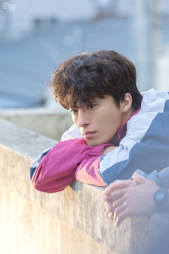 한호열 씨바.. 안준호의 순정도 순결도 다 가져가놓고 지는 안준호 임보중이라고 생각하고 있던거면 어떡하냐고ㅜ 니는 사랑이 장난이가?????