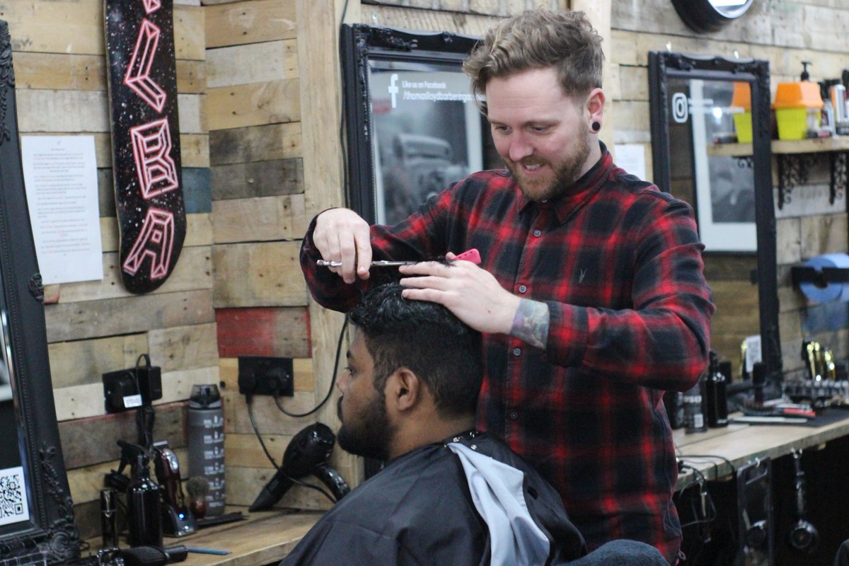 The students had a fantastic day yesterday showing the knowledge they've gained over the previous weeks.

Now it's Friday let's go 👊

 #Barber #Barberacademy #Barbering #Barberschool  #Barbereducation  #UCDAPPROVED #Wales #Cardiff  #Unitedkingdom 
@Uppercutdeluxe
@Gammaplusuk