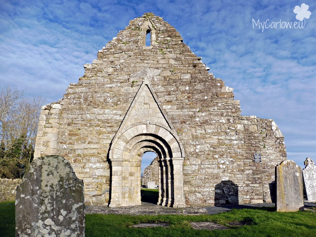 lorraineelizab6's tweet photo. 27 Jan: St Muirgein, abbot of Glenn Uissen/#Killeshin, Co #Laois. Killeshin/Cill Uisean means "church of [the glen of] Uise"; named after one of the abbots. Monastery founded 5/6th C by St Diarmait or St Comgan his son. 12th C romanesque doorway at site.  https://t.co/f5Kdrsom8Q https://t.co/Uf3Xks15sW