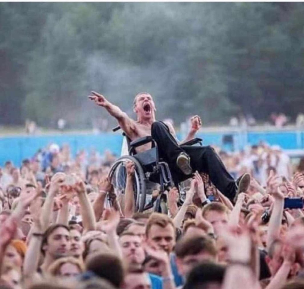 BanaMalome's tweet image. My two followers don&apos;t finish the money, leave R10 for something nice with some bit of high voltage

Thank you❤️🙏.

🗣️We die together here👍