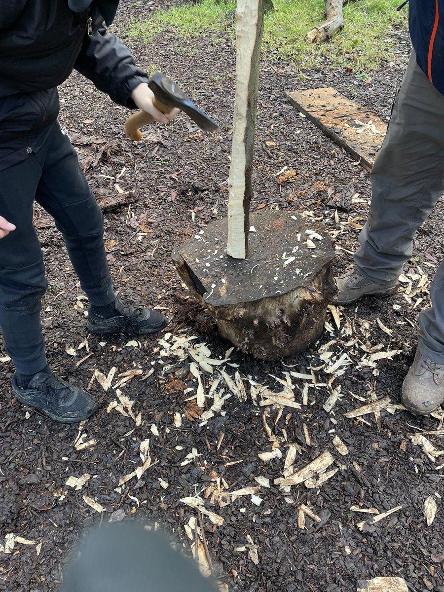 TheLighthouse_S's tweet image. The adventure group continued to make bows yesterday. #adventure #bowmaking #ThisisAP #learningindifferentways