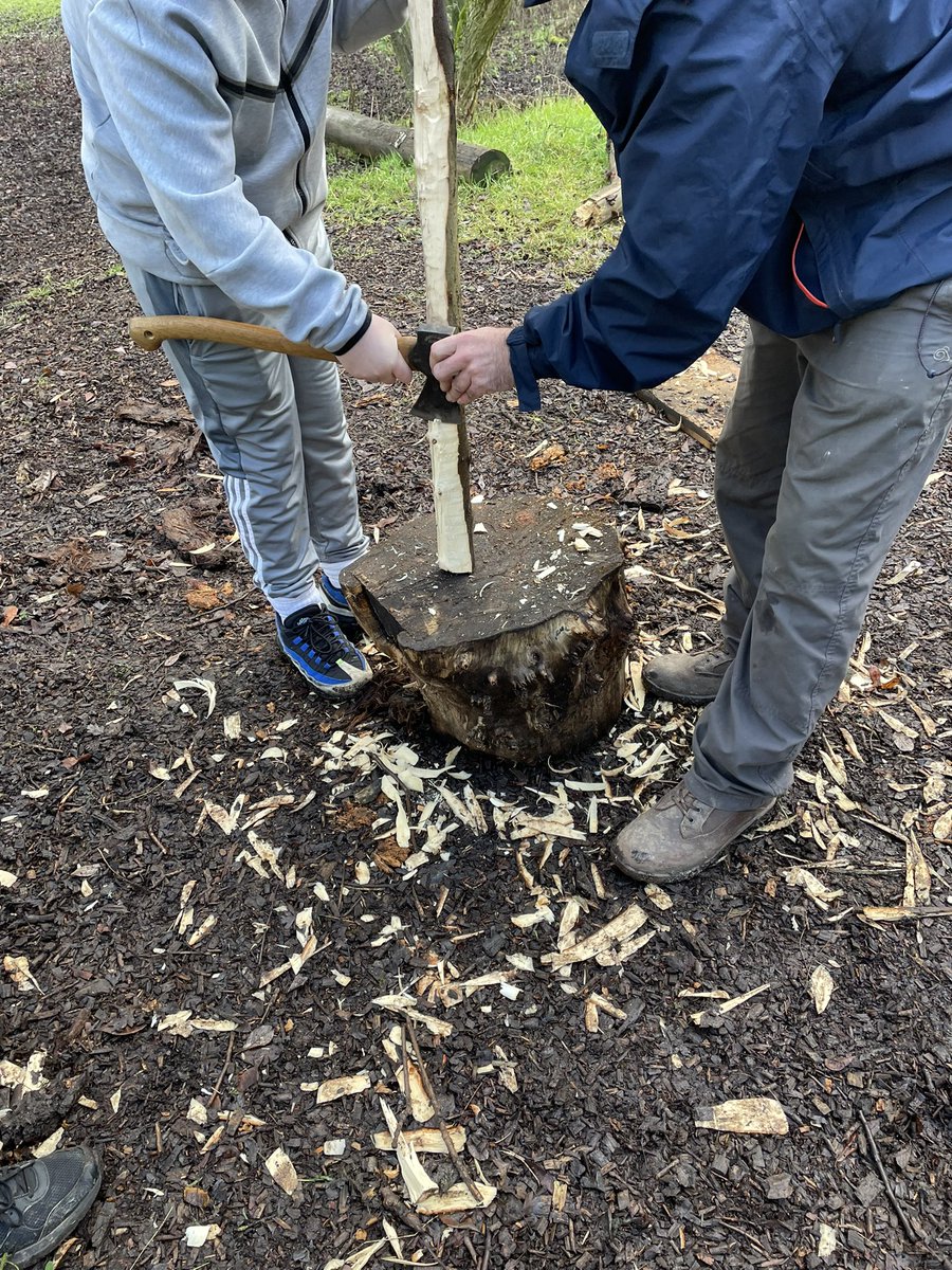 TheLighthouse_S's tweet image. The adventure group continued to make bows yesterday. #adventure #bowmaking #ThisisAP #learningindifferentways