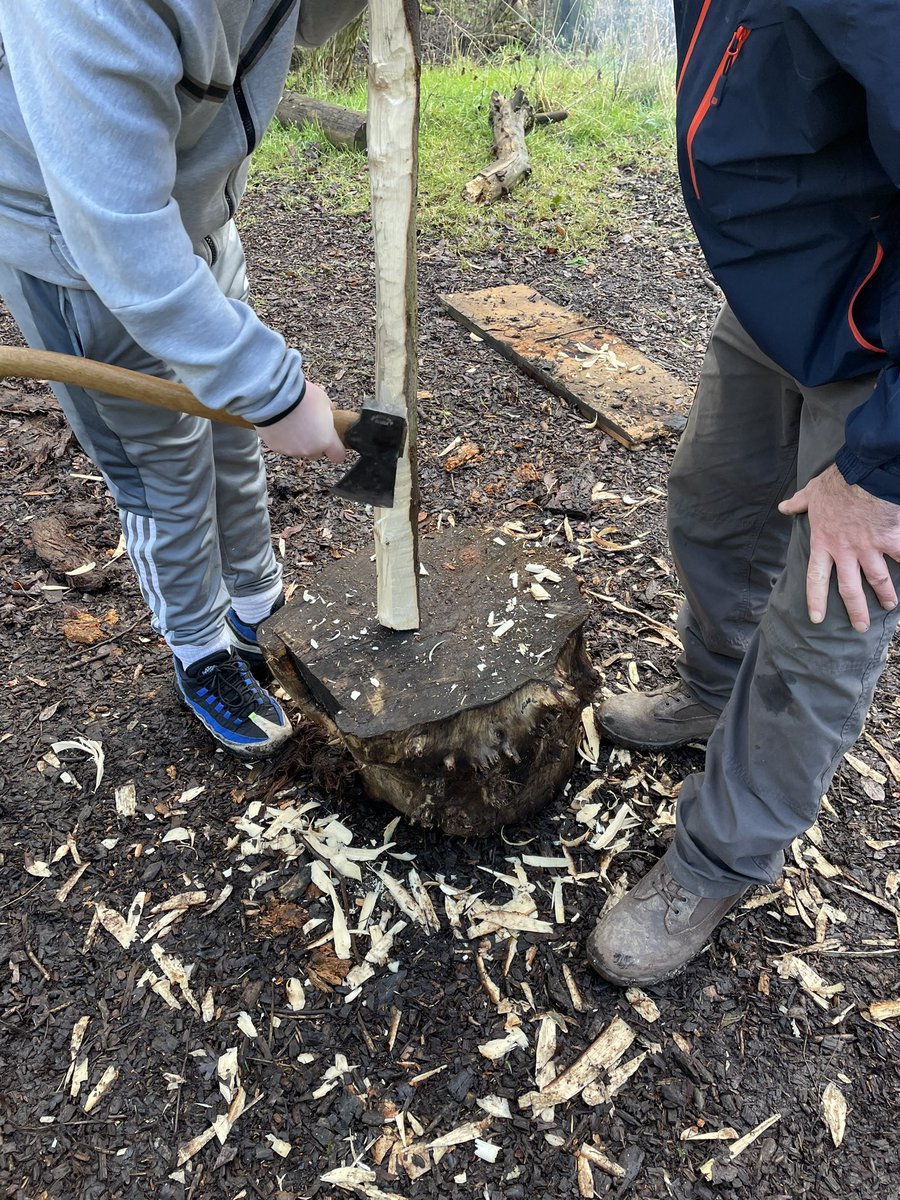 TheLighthouse_S's tweet image. The adventure group continued to make bows yesterday. #adventure #bowmaking #ThisisAP #learningindifferentways