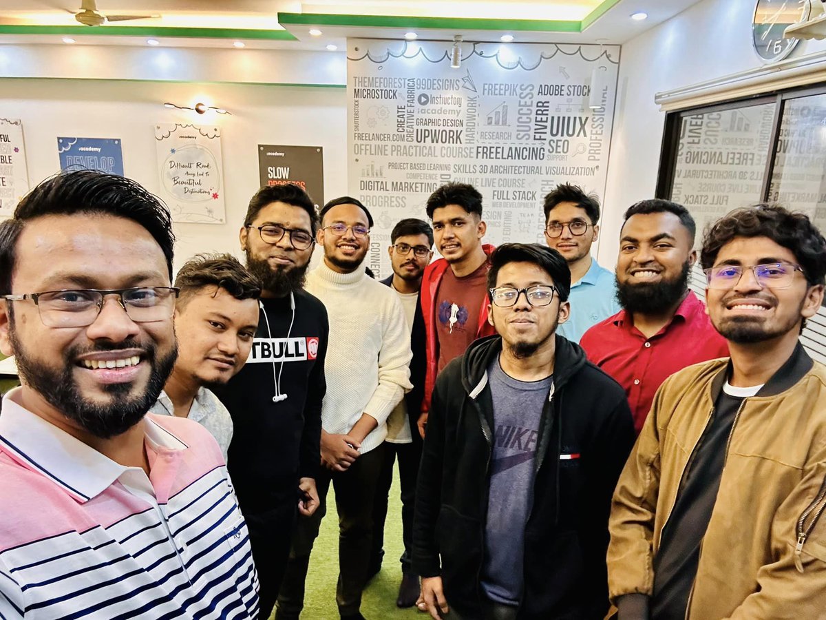 codemanbd's tweet photo. Team Codemanbd on the way to Khulna...😍

#codemanbd #freelancing #outsourcing #wecreatesuccess #team https://t.co/meCvjppoPr