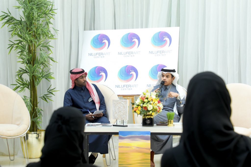 salam_ut's tweet photo. جانب من جلسات سوالفنا ضمن معرض #مبادرة_سلام 🤩👏🏻

#تبوك_التسامح
#سفراء_الوسطية https://t.co/5qSoh6MDQf