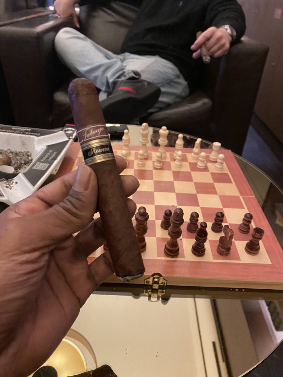 KnicksnCigars's tweet photo. Heavy in the cigar rotation #tatuaje https://t.co/bidLEd9dxl