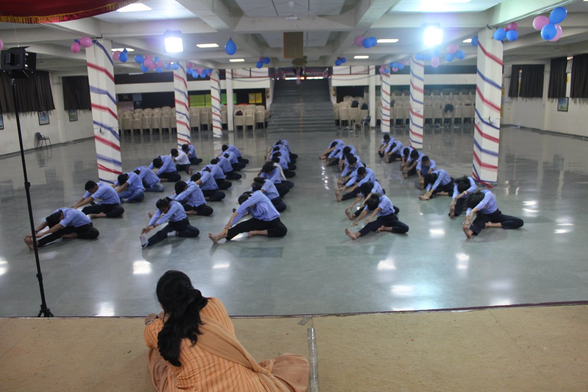 #FridayFitness

Flexing both the body and mind - SGI students strike a balance with a yoga session!

Swipe to see how it went!!

#suryadattagroupofinstitute #yoga #fridayfitness #students #yogapractice #motivation #yogasessions #fitness #yogaeducation #healthyliving