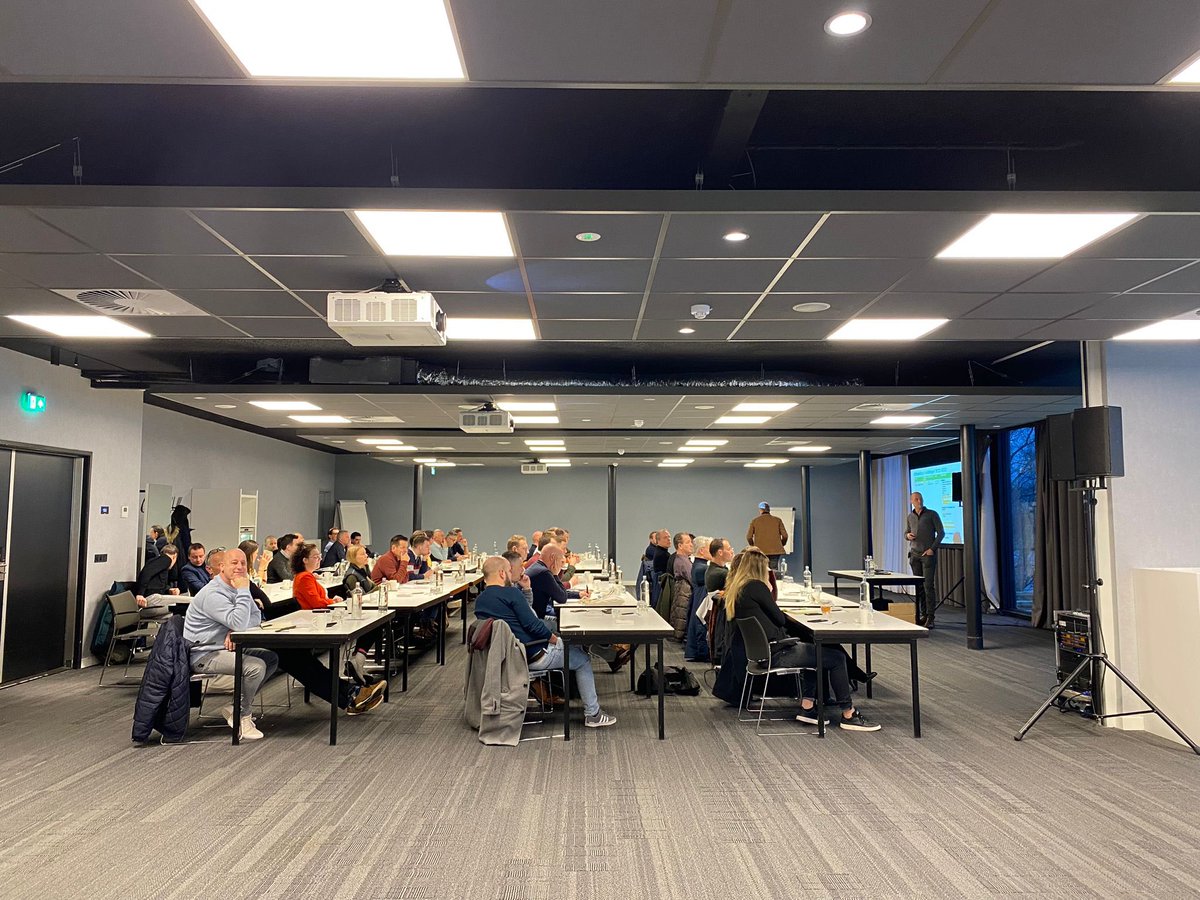 Van Iperen tweet media