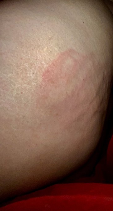 I love whem Daddy leaves his hand on my ass 😈😈🥵🥵🤤🤤😩😩 #spankme #daddyssluttybrat #daddysplaything #onlyfans<a href="/tag/thickwomen"class="tags"><span>#thickwomen</span></a><a href="/tag/spankme"class="tags"><span>#spankme</span></a><a href="/tag/brattyprincess"class="tags"><span>#brattyprincess</span></a><a href="/tag/handprint"class="tags"><span>#handprint</span></a>