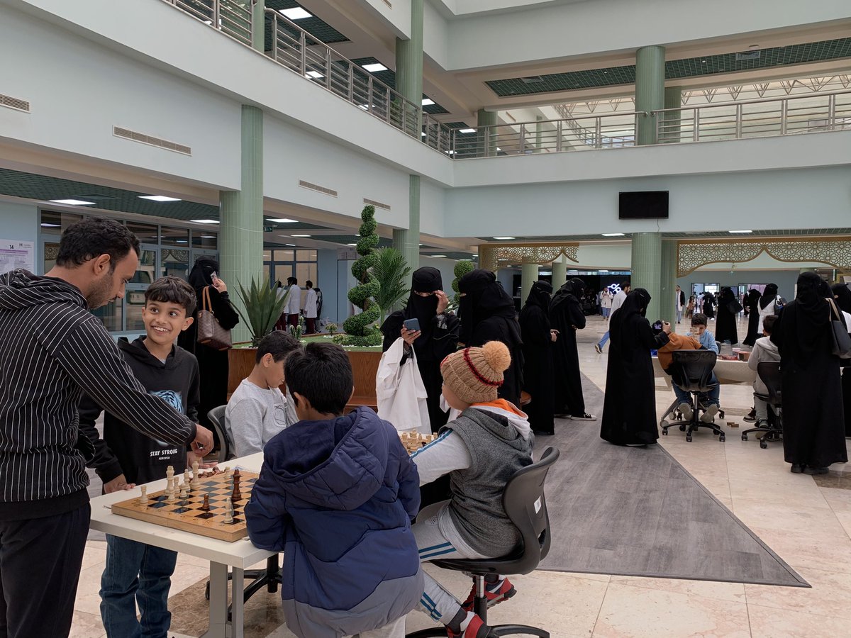 salam_ut's tweet photo. جانب من منطقة الأنشطة الرياضية والذهنية ضمن برامج معرض #مبادرة_سلام 🤩👏🏻
#تبوك_التسامح
#سفراء_الوسطية https://t.co/atGj2g5qhe