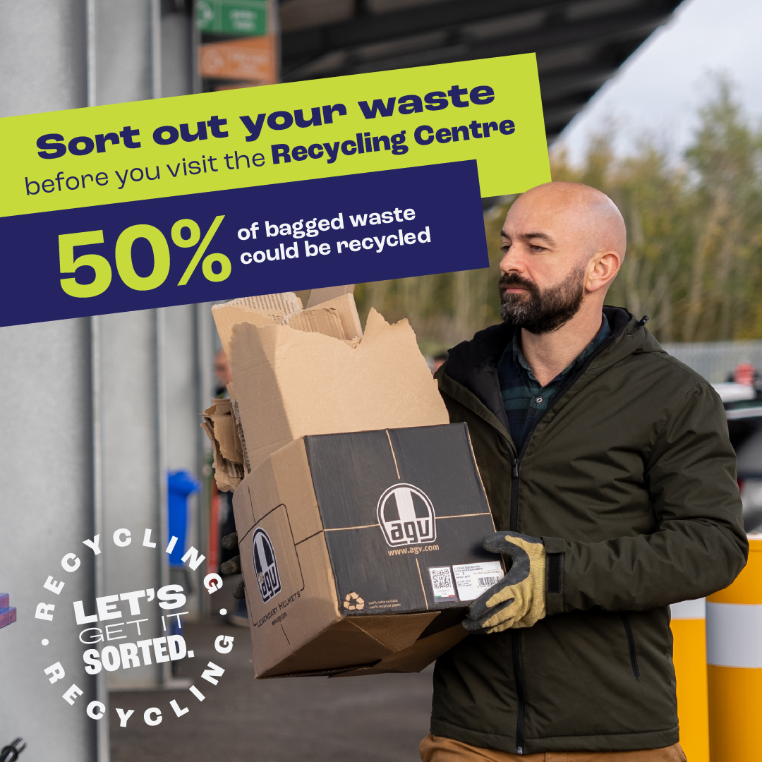 Kent_cc's tweet photo. 50% of bagged waste placed in the general waste bin at our sites could have been recycled!
Do your bit by pre-sorting your waste before visiting.
Site staff may ask what is in your bags and are happy to help.
#KCCWaste #Letsgetitsorted #HWRC #Kentrecycles https://t.co/O8Aw0Lj17u