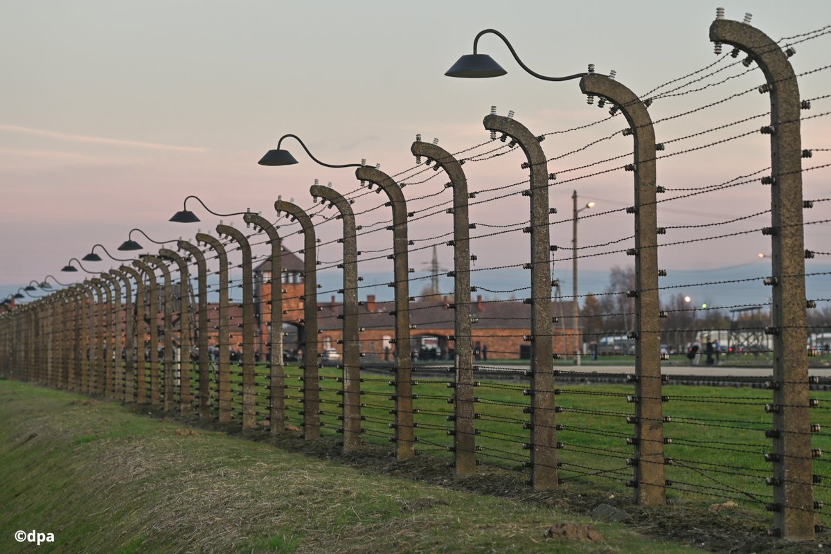 Today marks the anniversary of the liberation of #AuschwitzBirkenau🕯️ 
We commemorate all #Holocaust victims for future generations to remember their names &amp; identities. 

We renew our commitment to strongly opposing antisemitism &amp; racism!
#EveryNameCounts #WeRemember #NeverAgain
