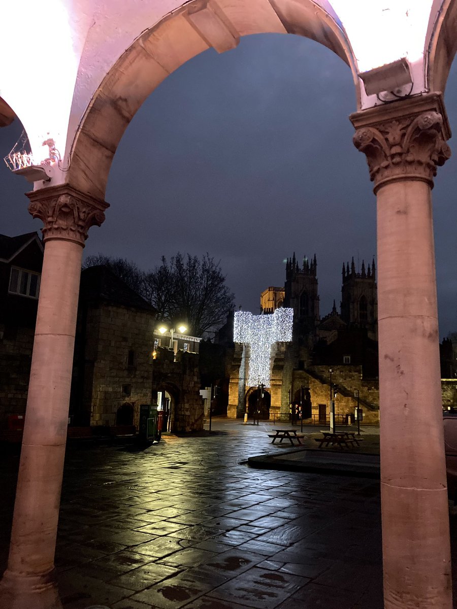 JuliaLewisNY's tweet photo. Good Morning from #York.
Iโm taking a photo tour of the city with Paula from @yorkphotowalks1 to celebrate this yearโs #ResFest @visityork
Hereโs my first attempt @York_Minster from @YorkArtGallery
Follow the journey with @spanswicktweets & @joncowap on @BBCYork
๐ธ๐ท๐ธ๐ท๐ธ https://t.co/i3MK9vle25
