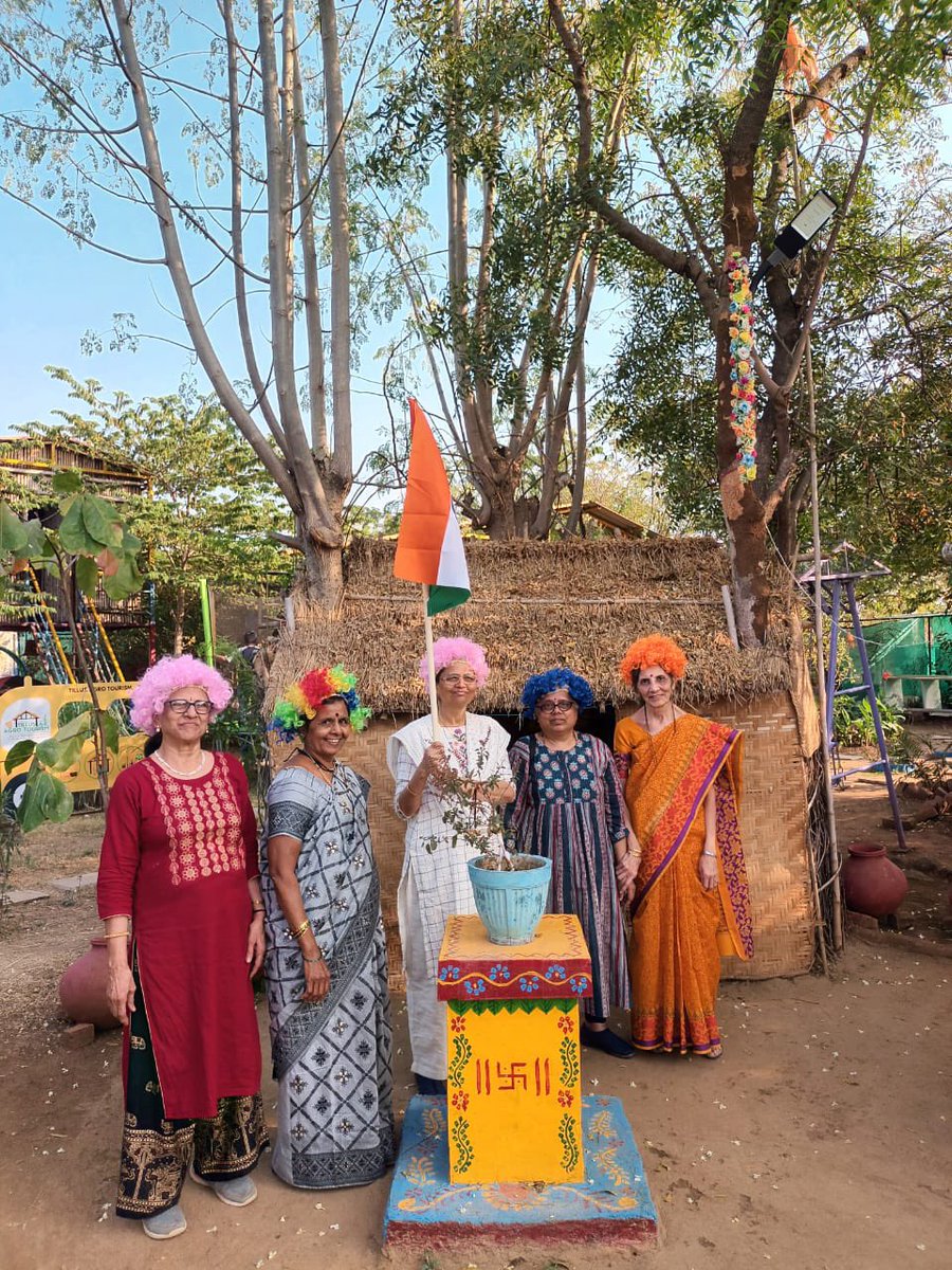 tillusagro's tweet photo. मेरे देश 🇮🇳 की धरती सोना उगले, उगले हीरे मोती
मेरे देश 🇮🇳 की धरती...Republic day celebrations and Hurada parties at Tillus Agro Tourism.
#republicday2023 #republicday #india #maharashtra #solapur #hurada #picnic #staycation #villagelife #tillusagrotourism https://t.co/obw76Rwgiq