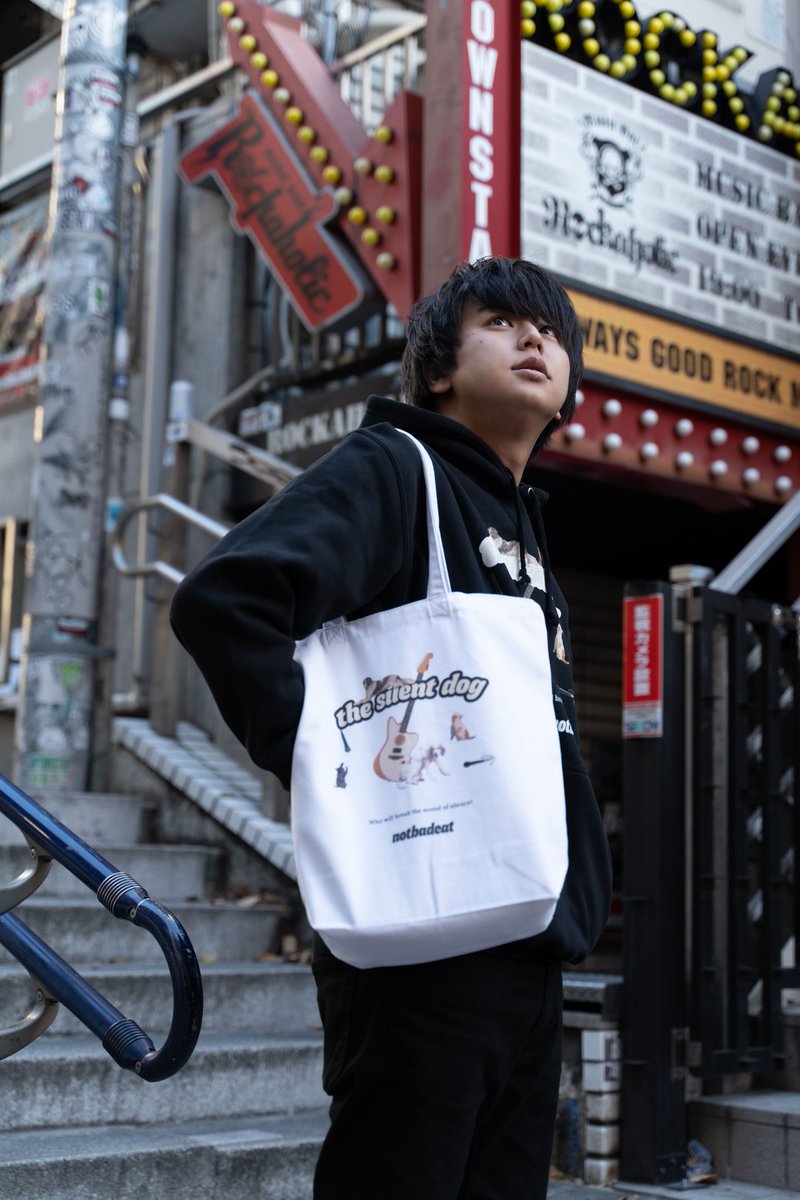 gekirock_shop's tweet photo. 都市伝説系/エンタメ考察系YouTuber コヤッキーらによる音楽ユニットTHE SILENT DOG とゲキクロ、NOTBADCATによるトリプル・コラボ KT Zepp Yokohamaにて展示中❗❗
ご予約はこちらから
https://t.co/UdKJXtPqnz…
#いくしまる万博2023 https://t.co/9EnEmwvCVo