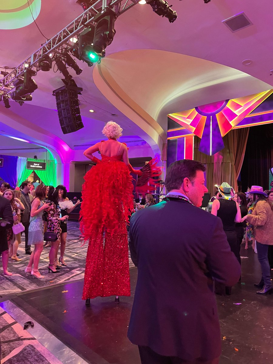 pascal_caputo's tweet image. Great time last night at Washington Mardi Gras with great food and even better friends, some going back 20 years+.