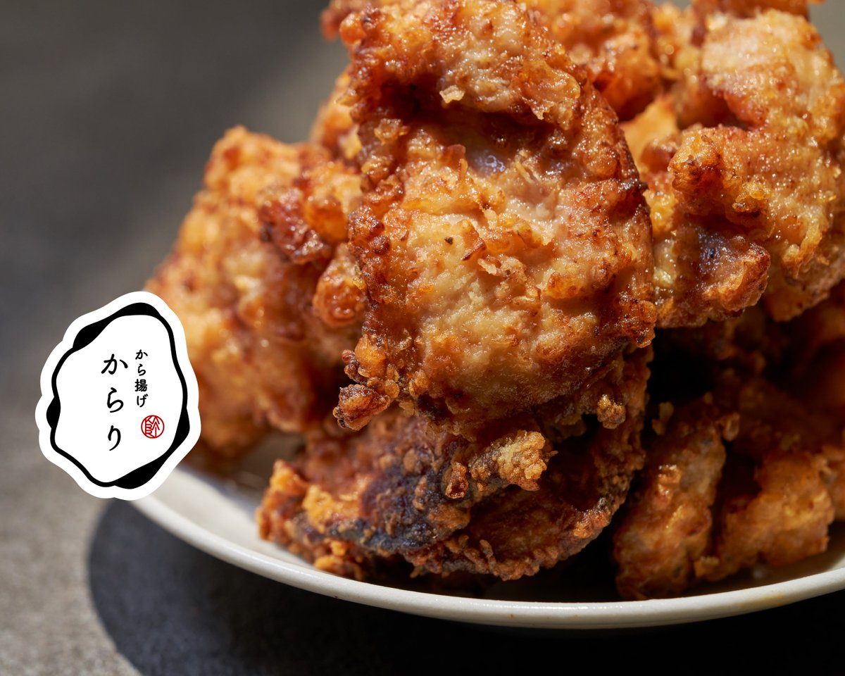 base_kitchen's tweet photo. 寒すぎるので今日はおうちデリバリーします...
冬眠するつもりでガッツリ食べます...

それにしてもこぶし✊大のからあげってすごい... https://t.co/V1Txnloux6