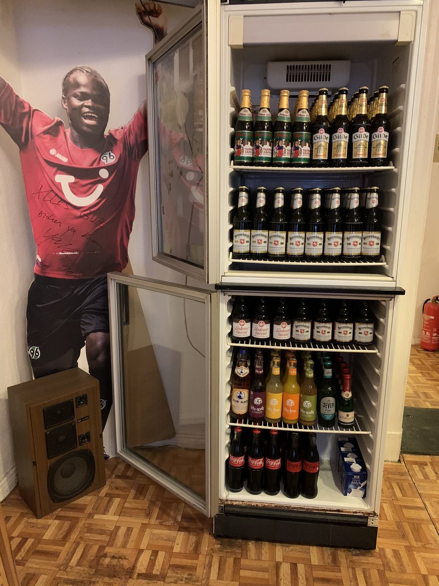 Morgen geht es endlich wieder los! Wir sind vorbereitet, öffnen um 19:30 Uhr und freuen uns, wenn Ihr die Rückrunde mit uns in der Hobrechtstraße 39 eröffnet! ⚫️⚪️🟢 #dasroteberlin #h96fck #h96