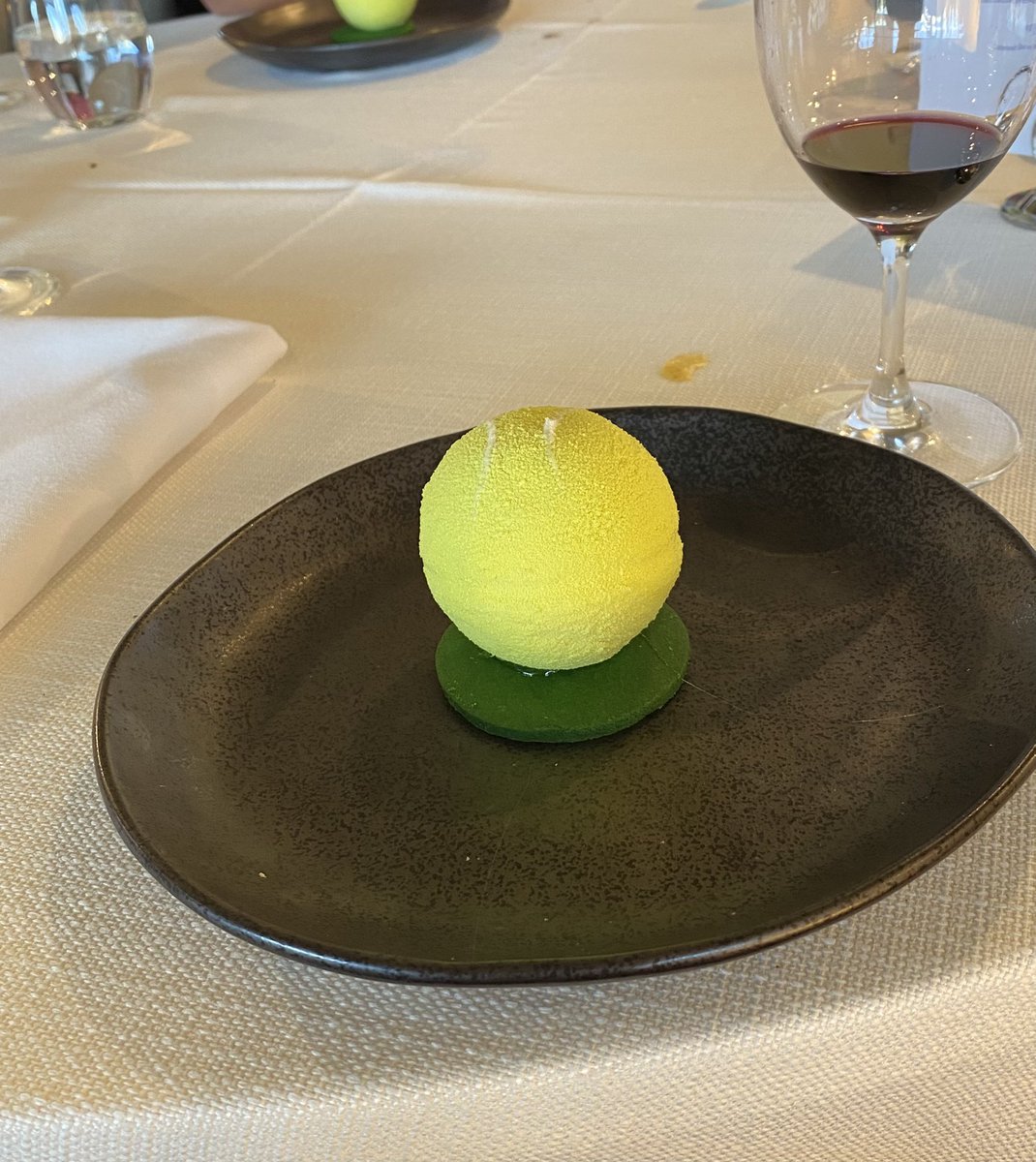 Having a ball at the <a href="/AustralianOpen/">#AusOpen</a> <a href="/CEO_AJBCC/">AJBCC</a>