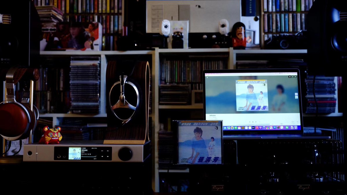 matrix_digi's tweet photo. 🎧What's your plan for the new year?#music #elementX2 #headphones https://t.co/8lEdg8C0ws