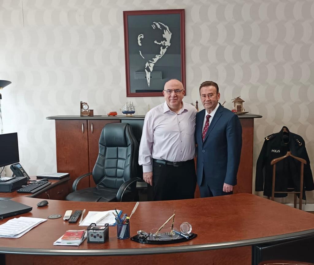 Gaziantep İl Emniyet Müdür Yardımcısı değerli büyüğüm Sayın Dursun TERZİ beyi makamında ziyarette bulunduk. Göstermiş olduğu ilgi ve alakadan dolayı teşekkür eder şükranlarımı sunarım.