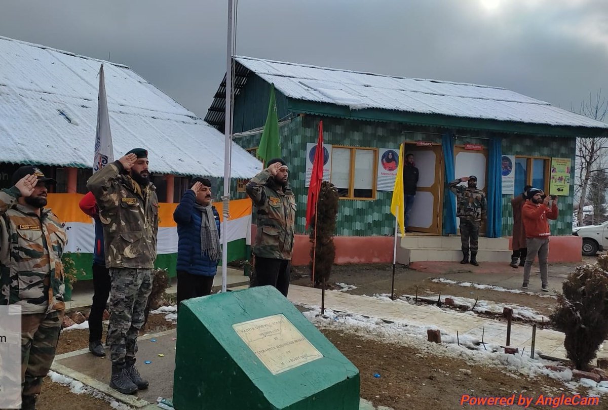 HukusBukus_786's tweet photo. In celebration of the #74thRepublicDay, the #IndianArmy Organized National Flag unfurled at Trehgam, #Kupwara...!!!🇮🇳🇮🇳🇮🇳

#INDvNZonFanCode #PathaanCollection #Kranti 
#WhatTheFizz  #TalkatoraStadium #AdaniGroup  #GodKabir_NirvanaDiwas #ParikshaPeCharcha2023 
#YuvaGalamPadayatra https://t.co/Y5EAxVpx6H