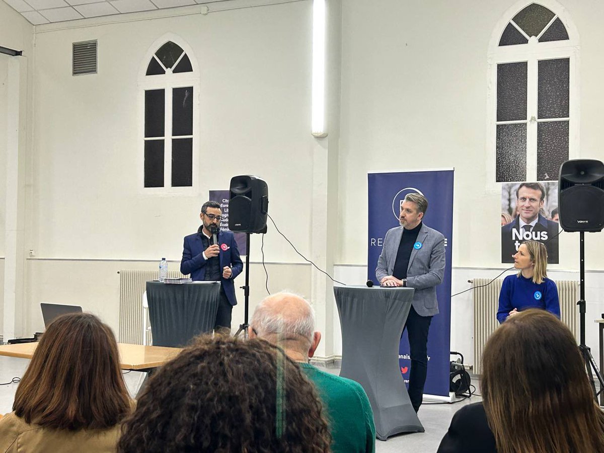 AzizSkalli's tweet photo. De riches #échanges lors de notre débat pour l’election du bureau départementale de @33renaissance où j’ai pu défendre avec mes colistiers notre vision d’un parti fort, ancré et innovant. Fier de porter un liste qui conjugue le poids politique, l’expérience et le renouvellement! https://t.co/MRiTvcrngG