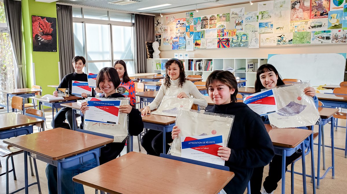 lfitokyo's tweet photo. #RESULTATS DU #CONCOURS #CARNETSDEVOYAGES 22/23
Toutes nos #félicitations à Chloé, Victor, Iris , Miya , Marion et à Ema , #collégiennes scolarisées au #LFITokyo pour le #superbe #travailartistique qu’ils ont fourni lors du #concourscarnetsdevoyages22
1/2
@FLTfapee
@aefeinfo https://t.co/TvznZwu7Mh