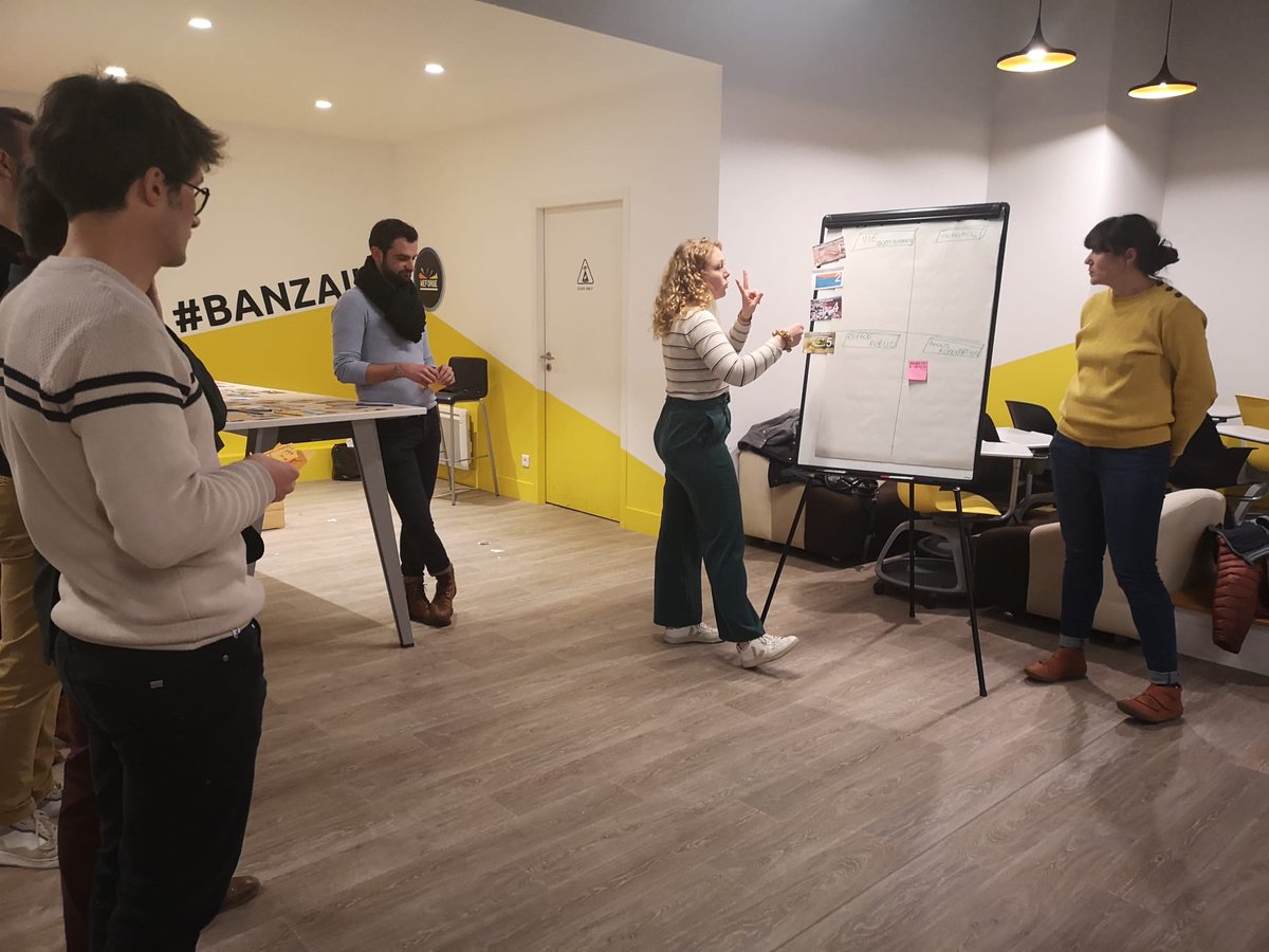 Super soirée d'animation de la Fresque de la #biodiversite 🐛🌿🦊hier soir à <a href="/We_Forge/">WeForge</a> avec <a href="/OpenLande/">OpenLande</a> #Anjou et <a href="/Marion_Simonn/">Marion Simon</a>. Échanger sur le vivant, les causes d'érosion de la biodiversité et les actions à mener 💪💚. Et si vous participiez à une fresque de la biodiversité ?