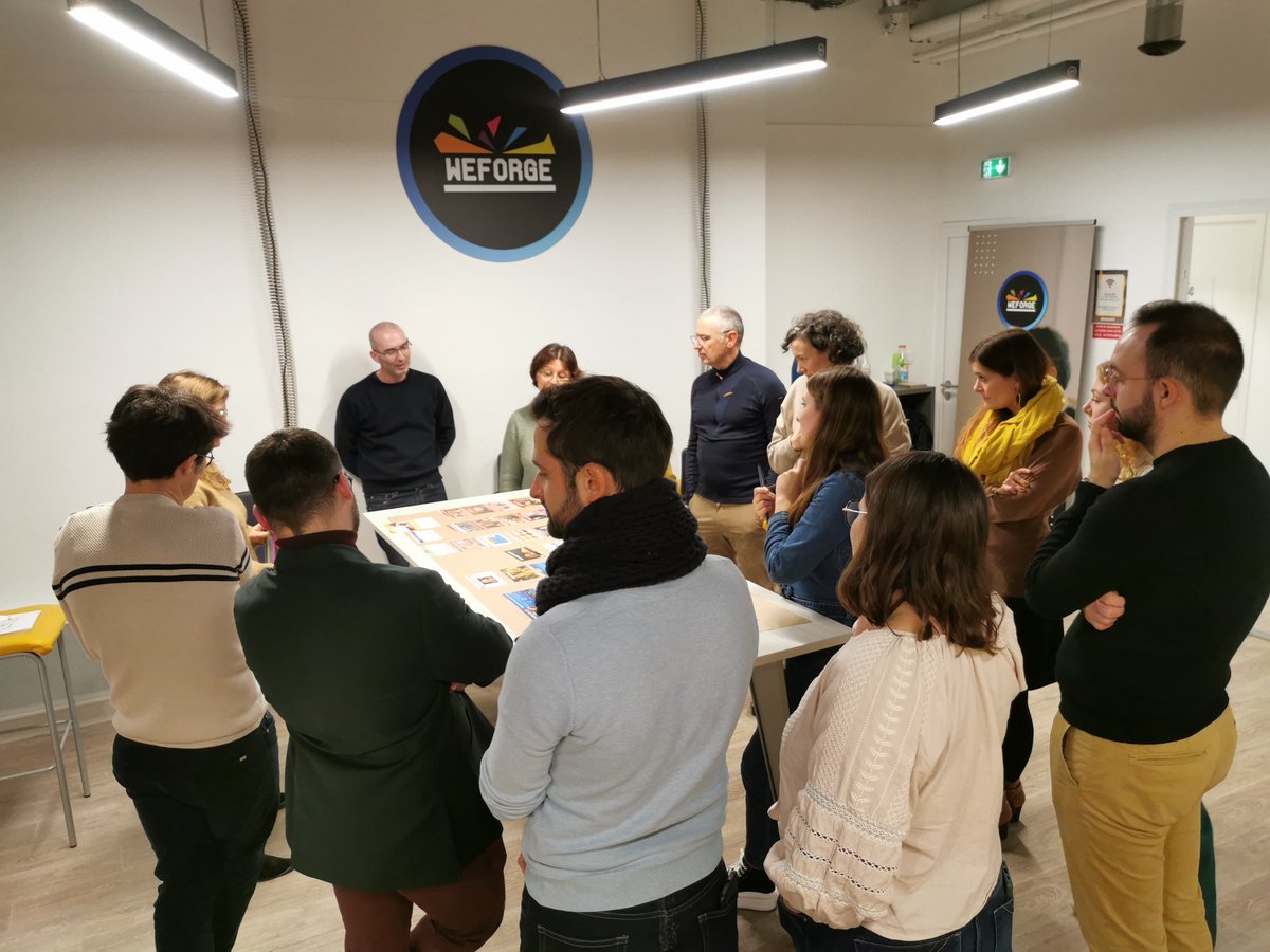 Coussin Caroline tweet media