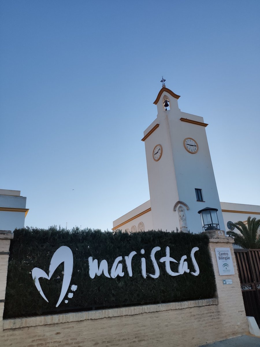 Arrancamos la mañana desde el CEIP. Santa María la Mayor, hablando de los riesgos que afectan a nuestros hijo@s en RRSS e Internet #sexiting #sextorsion #pornovenganza