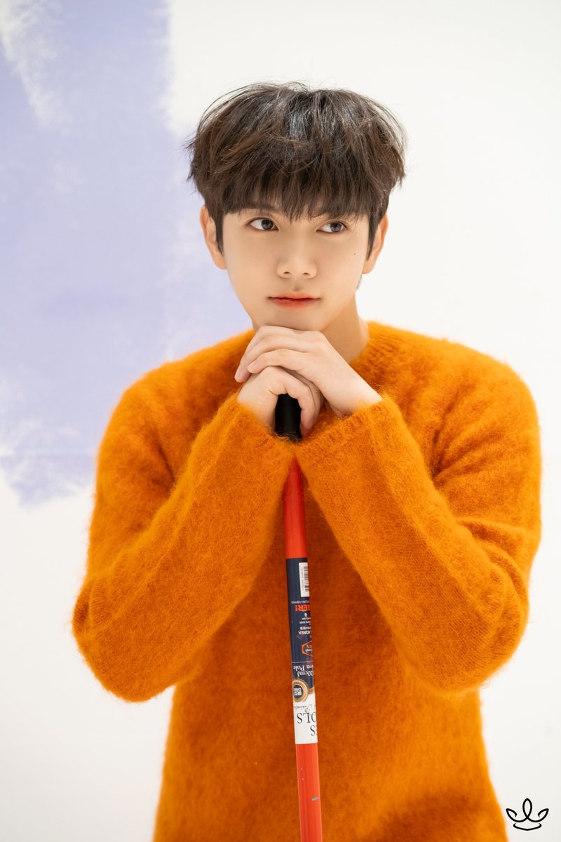 [#렌] 📸

렌 (REN) 2022 FAN-CON [THE DAY AFTER] 포스터&amp;MD 촬영 현장 비하인드

🔗 cafe.daum.net/RENofficial/Yz…

#REN #최민기 #CHOIMINGI #THE_DAY_AFTER